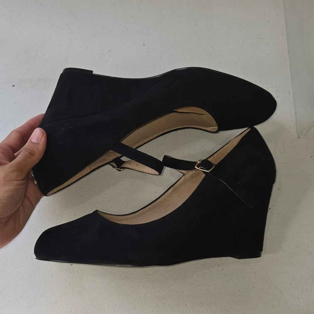 Difema Womens Black Faux Suede Mary Jane Wedge Heels Pumps Size 10 Round Toe